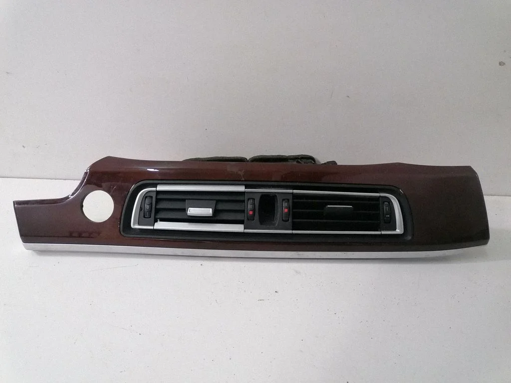 Dashboard glove box trim – BMW 7 Series F01 F02 F03 F04 (2008-2016)