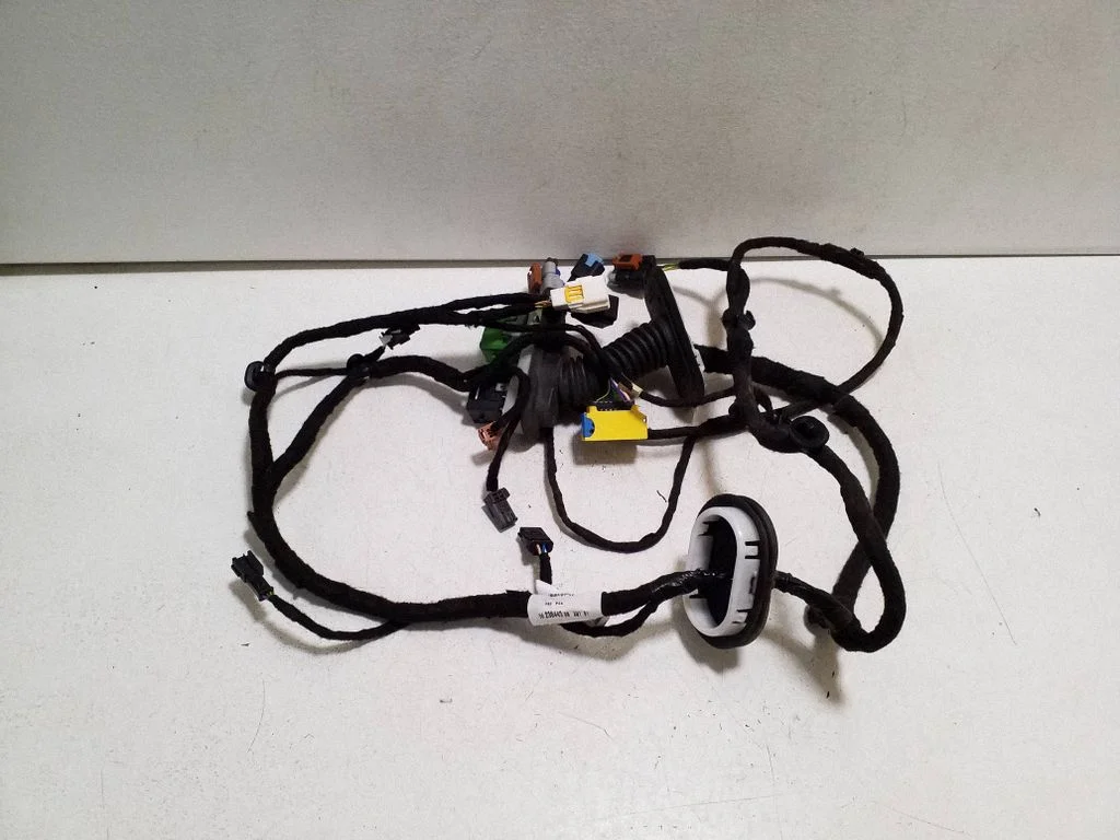 Esiukse juhtmestik 9823044380