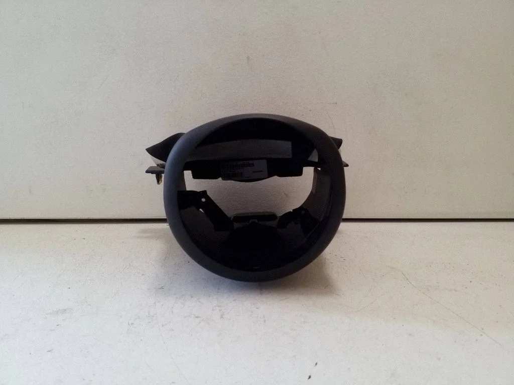 Steering wheel column trim 105735500A – Tesla Model S (2012-)