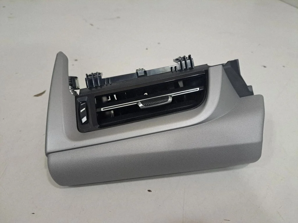 Dashboard air vent grill cover trim – BMW 2 Series Active Tourer U06 (2021-)