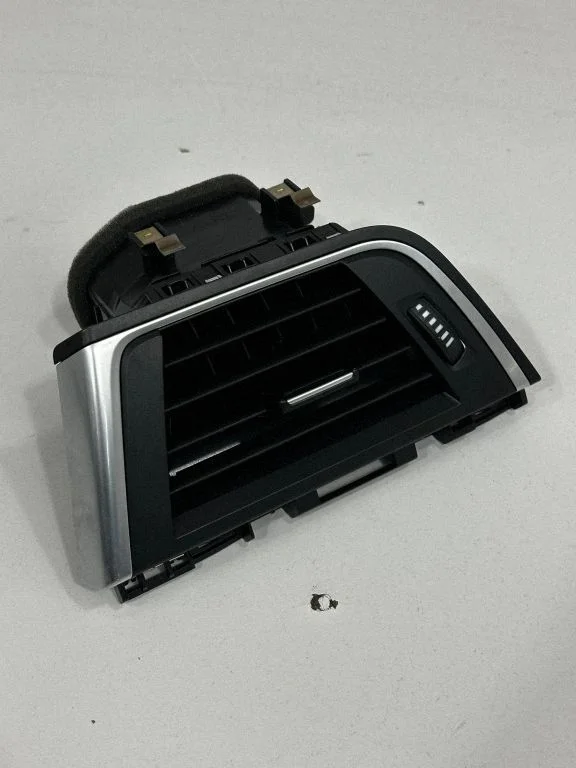 Armatuurlaua õhutusresti kate – BMW 4-seeria F32 F33 (2013-2020)