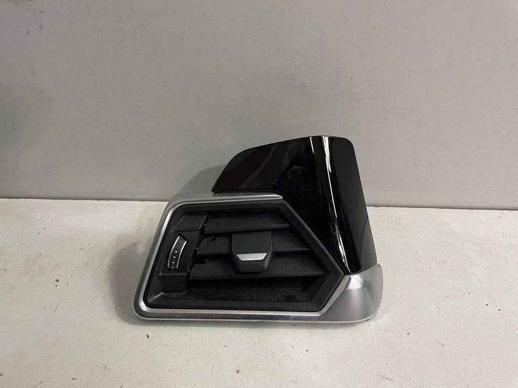 Dashboard air vent grill cover trim