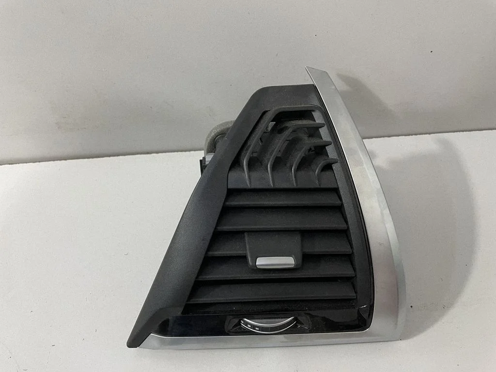 Armatuurlaua õhutusresti kate – BMW X3 G01 (2018-2024)