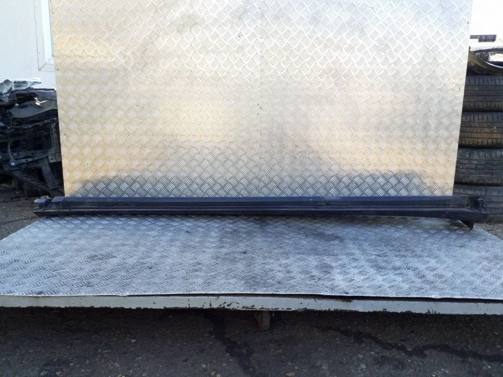 Lävepakk 7P5853553