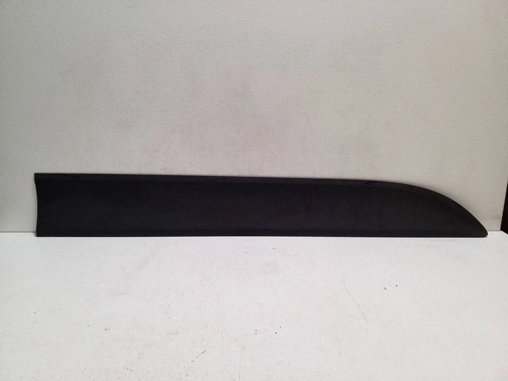 Front door trim (molding) – Porsche Macan (95B) (2014-2018)