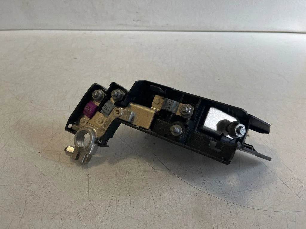 Plussjuhtmete ühendussõlm 8W0915459G – Audi Q7 4M (2015-)