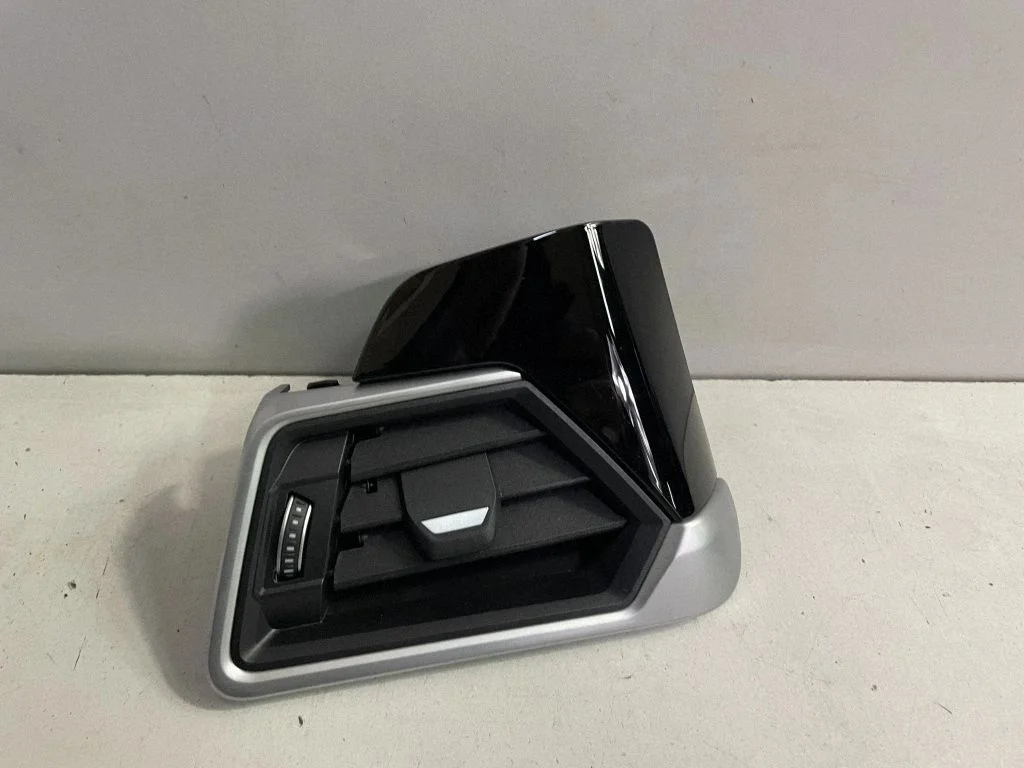 Armatuurlaua õhutusresti kate – BMW 3-seeria G20 G21 (2019-)
