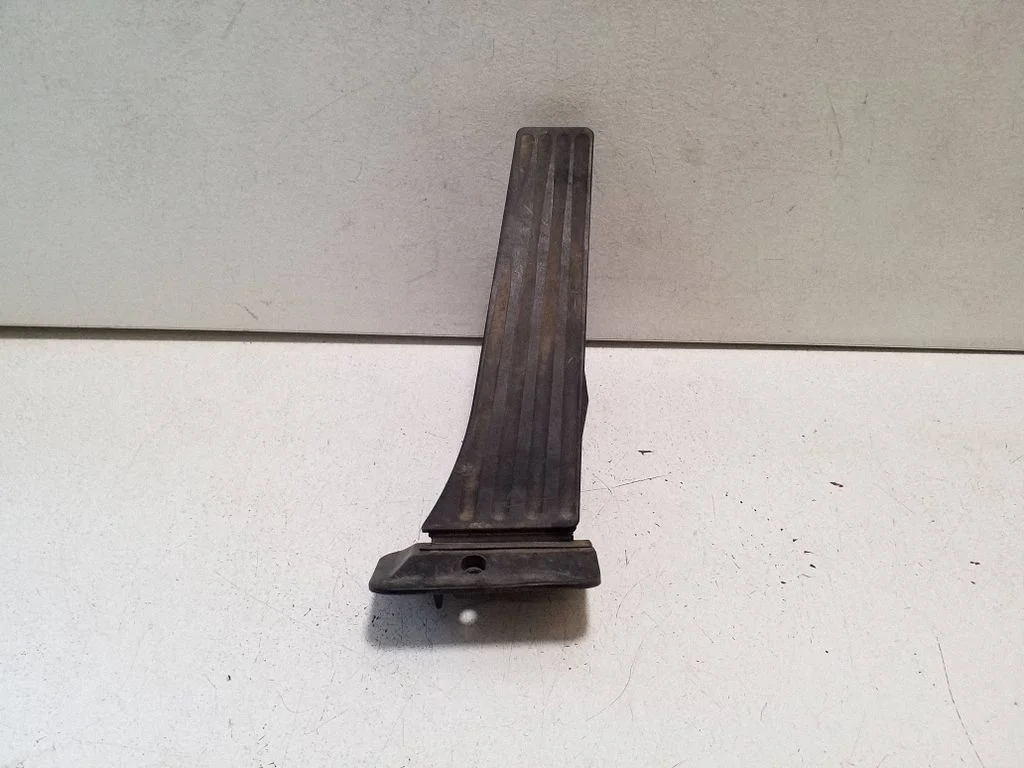 Accelerator throttle pedal – BMW X3 F25 (2010-2017)