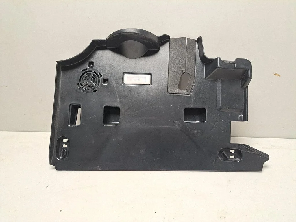 Dashboard lower bottom trim panel – BMW X7 G07 (2018-)
