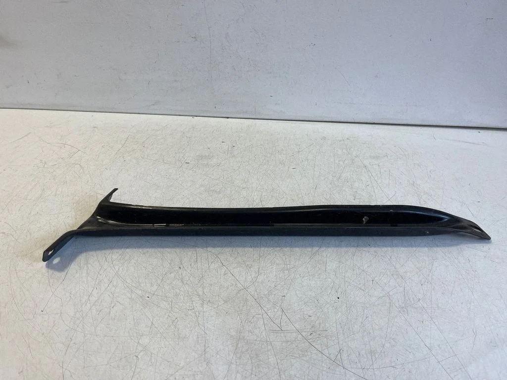 Radiator support slam panel bracket A2136280224