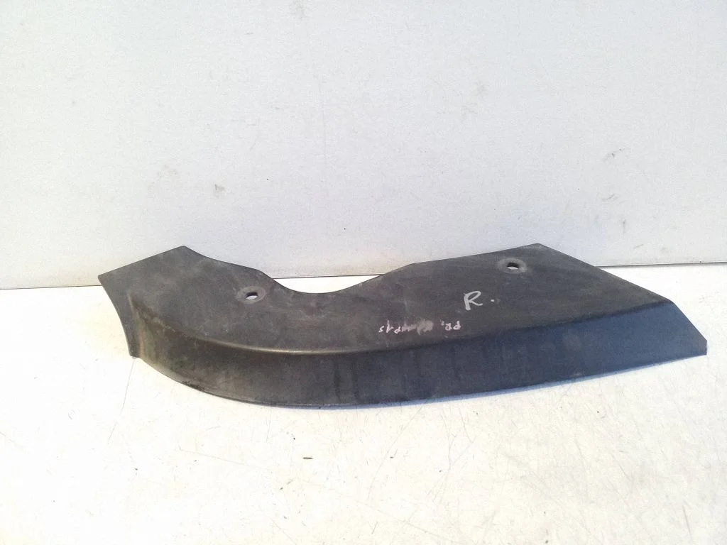 Under headlight/headlamp trim 7H0805583