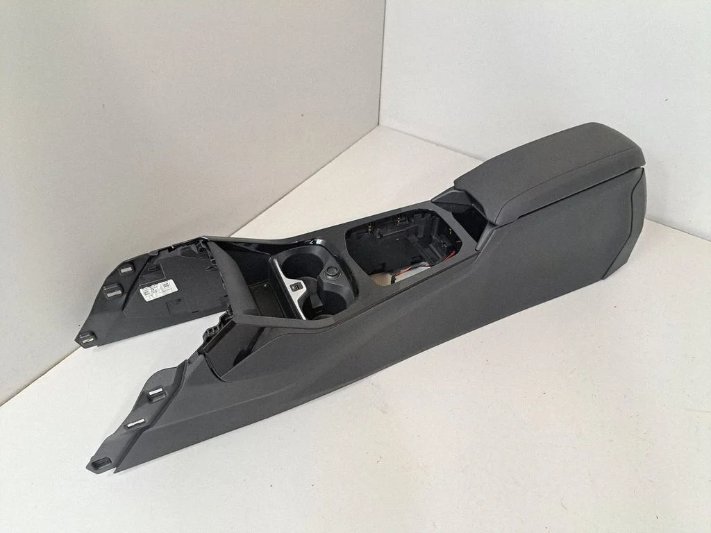 Centrālā konsole – BMW 1. sērija F40 (2019-2023)