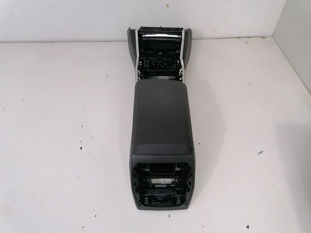 Center console – BMW 3 Series G20 G21 (2019-)