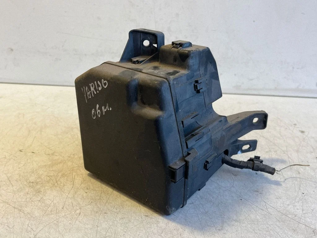Fuse box set 8266252340