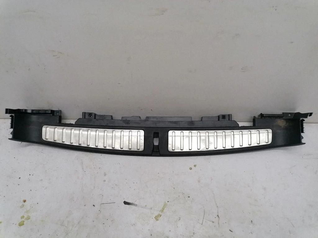 Centre console side trim rear – BMW X3 F25 (2010-2017)