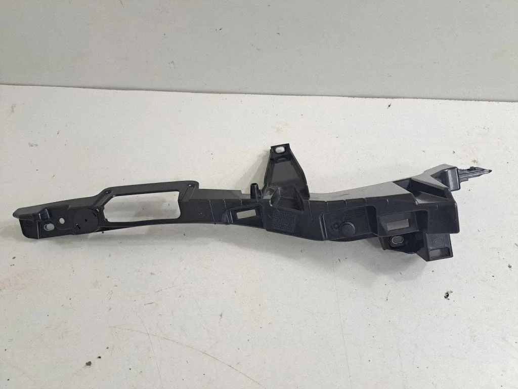 Centre console side trim rear – BMW 4 Series F36 Gran coupe (2017-)
