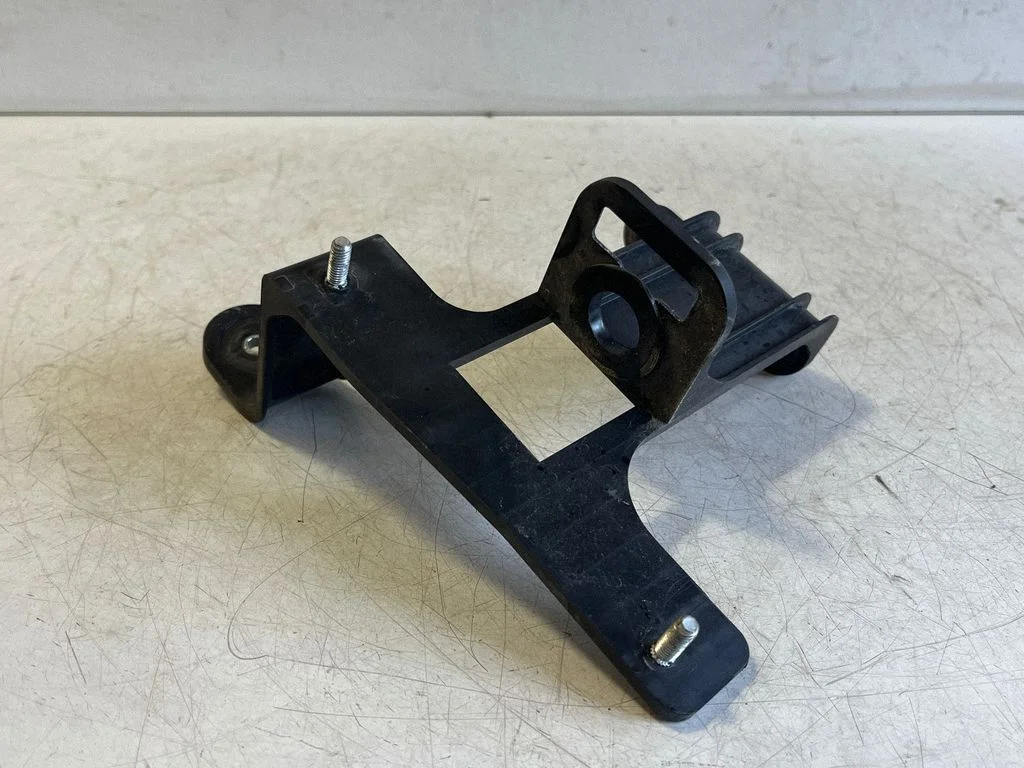 Other engine bay part – Porsche Macan (95B) (2014-2018)