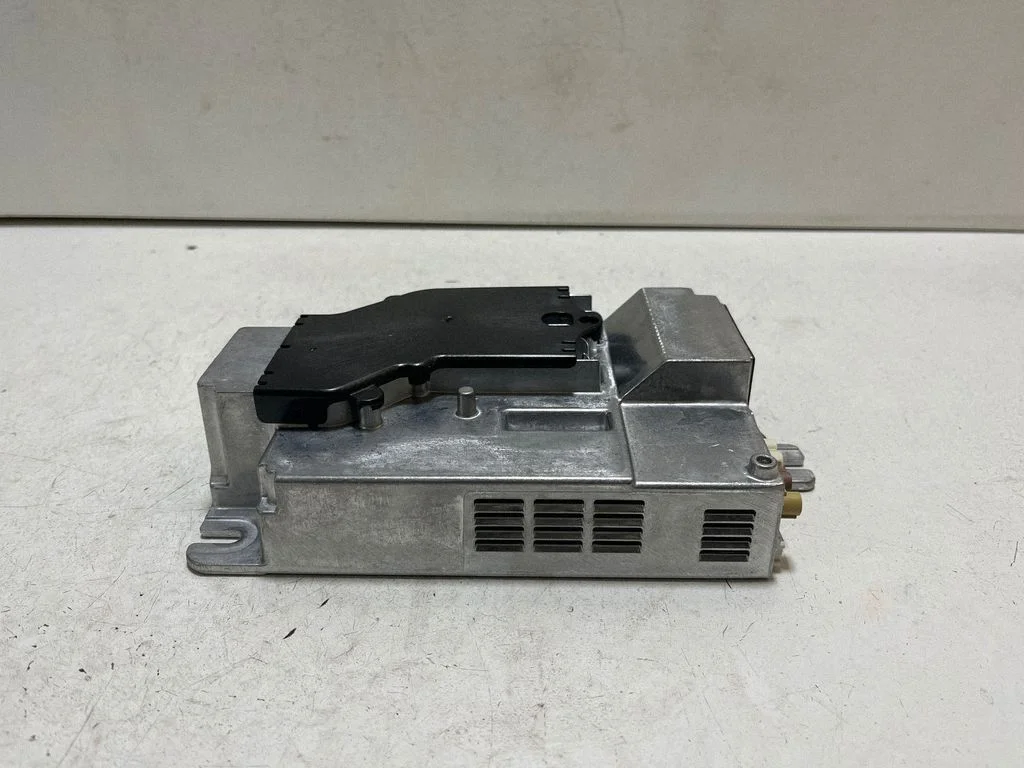 Sound amplifier 5B4DB64