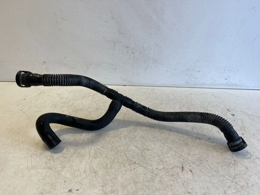 Karteriventilatsioon/-toru(d)/-voolik(ud) 946113022