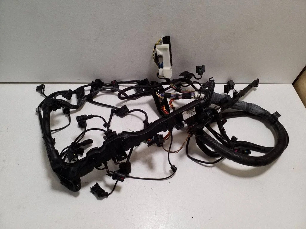 Mootori juhtmestik 8516449