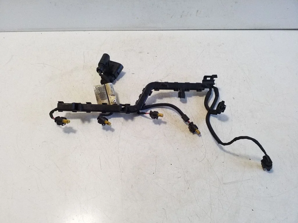 Fuel injector wires 06J971082B