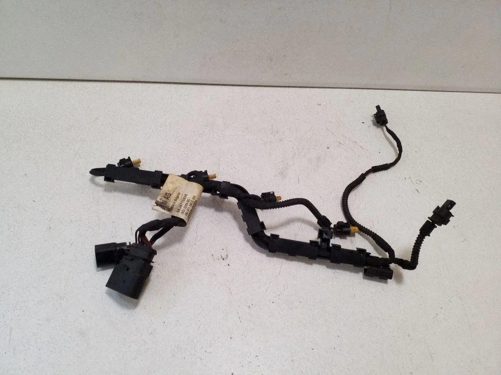 Fuel injector wires 06J971082E