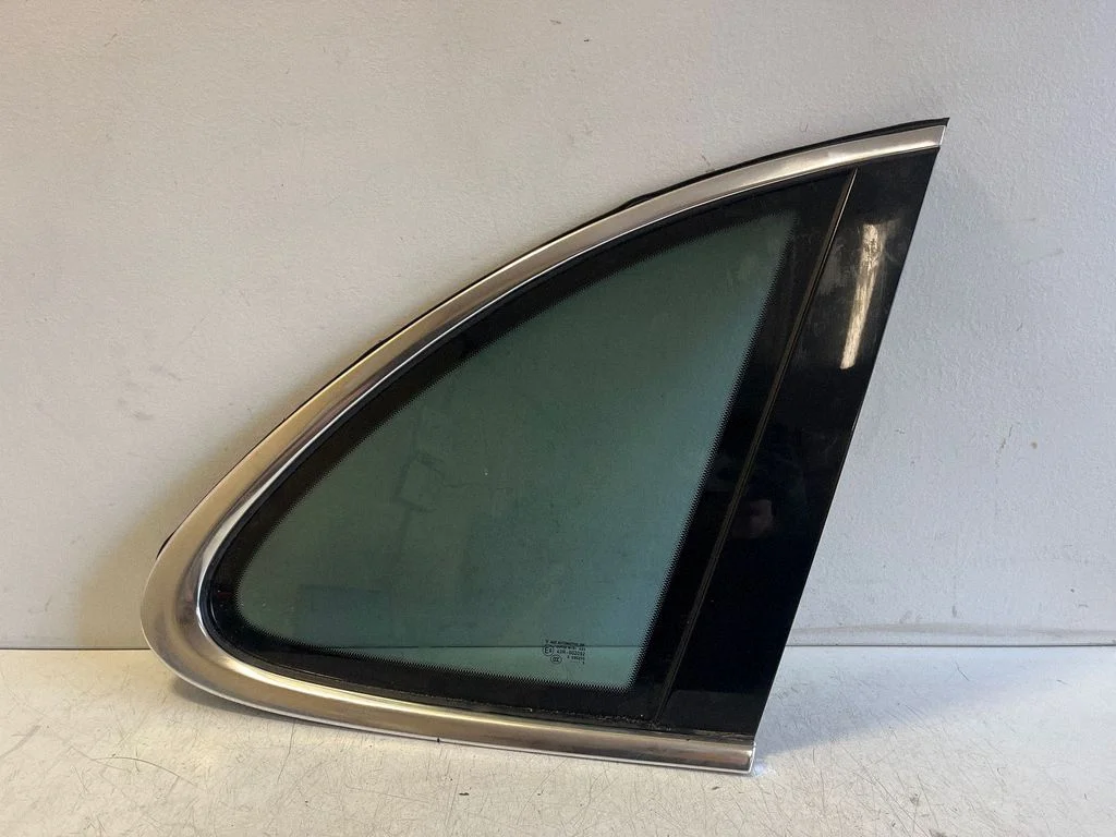 Rear side window – Porsche Cayenne (92A) (2010-2017)