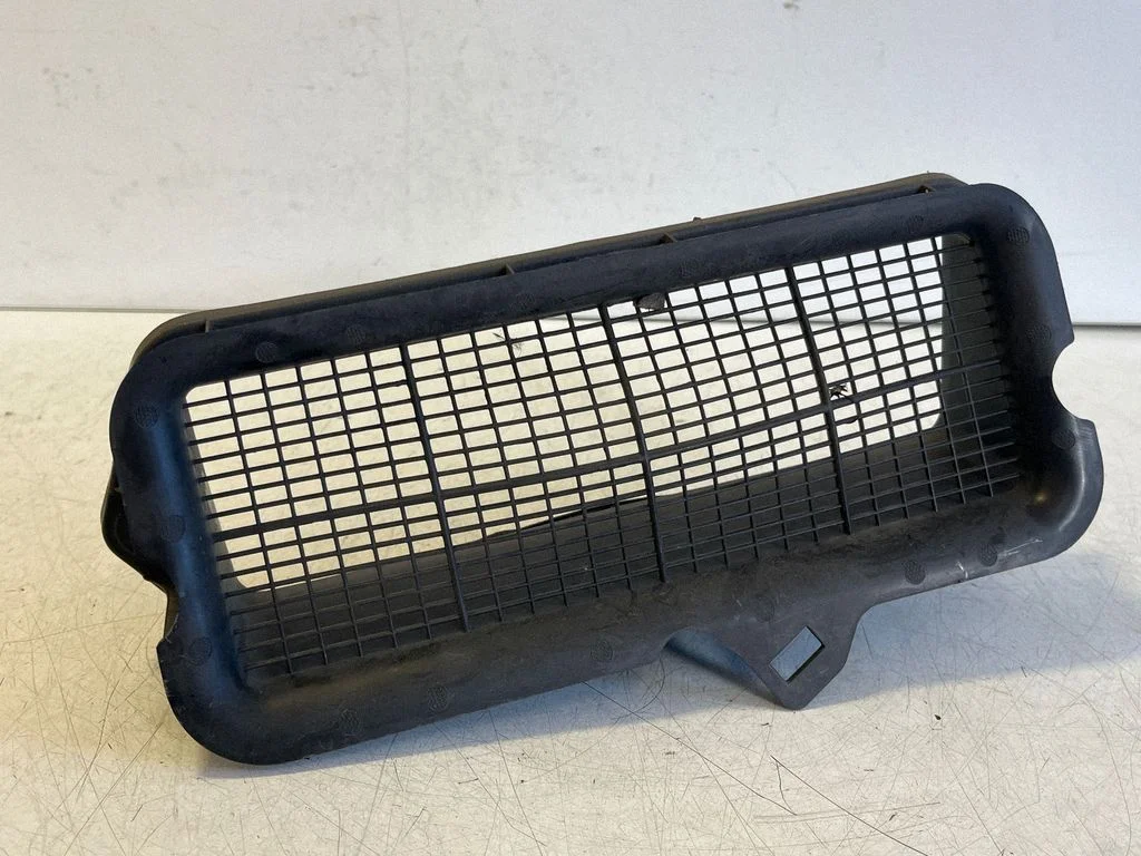 Air micro filter air duct channel part 5Q0815479 – Audi SQ2 GA (2017-)