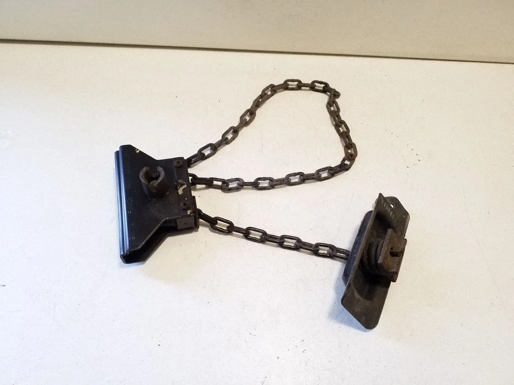 Varuratta kinnitusklamber AB311A131BB