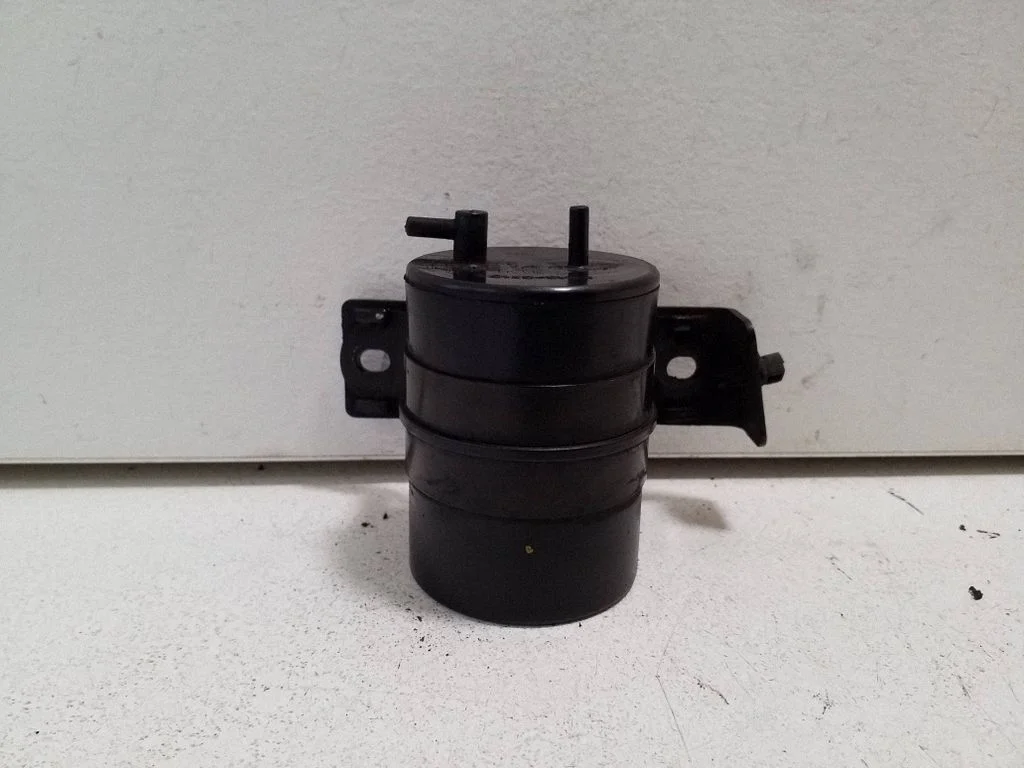 Vacuum air tank
