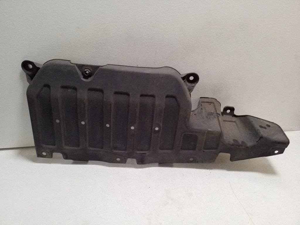 Rear bumper underbody cover/under tray 86692H8400