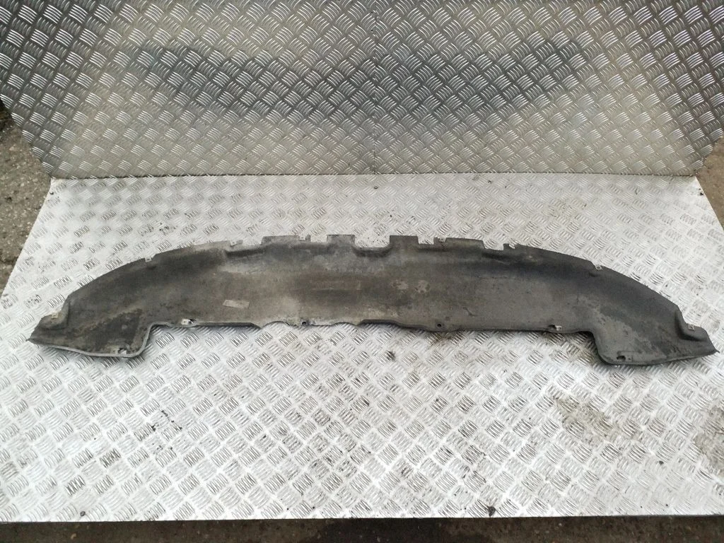 Rear bumper underbody cover/under tray