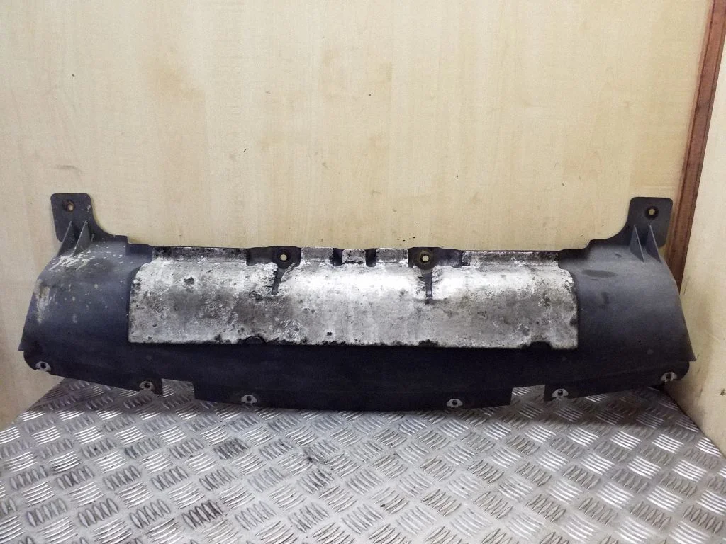 Rear bumper underbody cover/under tray DS7311787BF