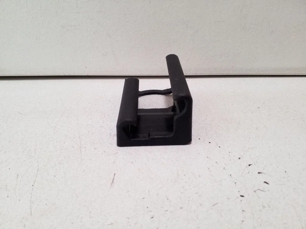 Front passenger seat rail trim 7448270