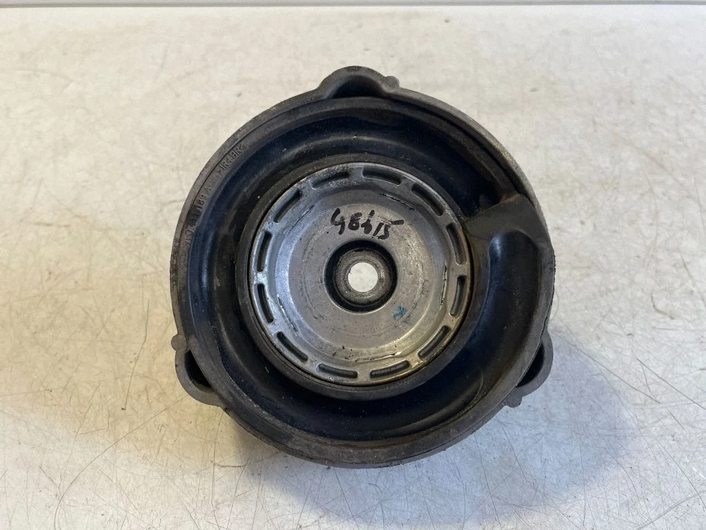 Atsperes balsts (augšējais) – Porsche Cayenne (92A) (2010-2017)