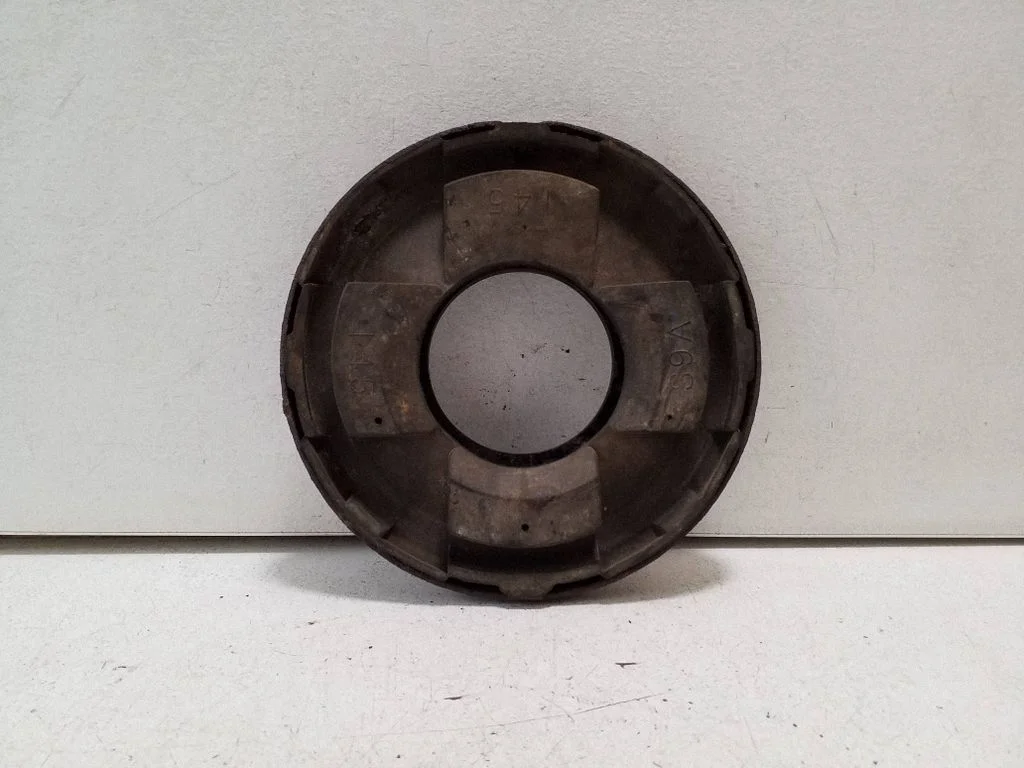 Coil spring mount – left