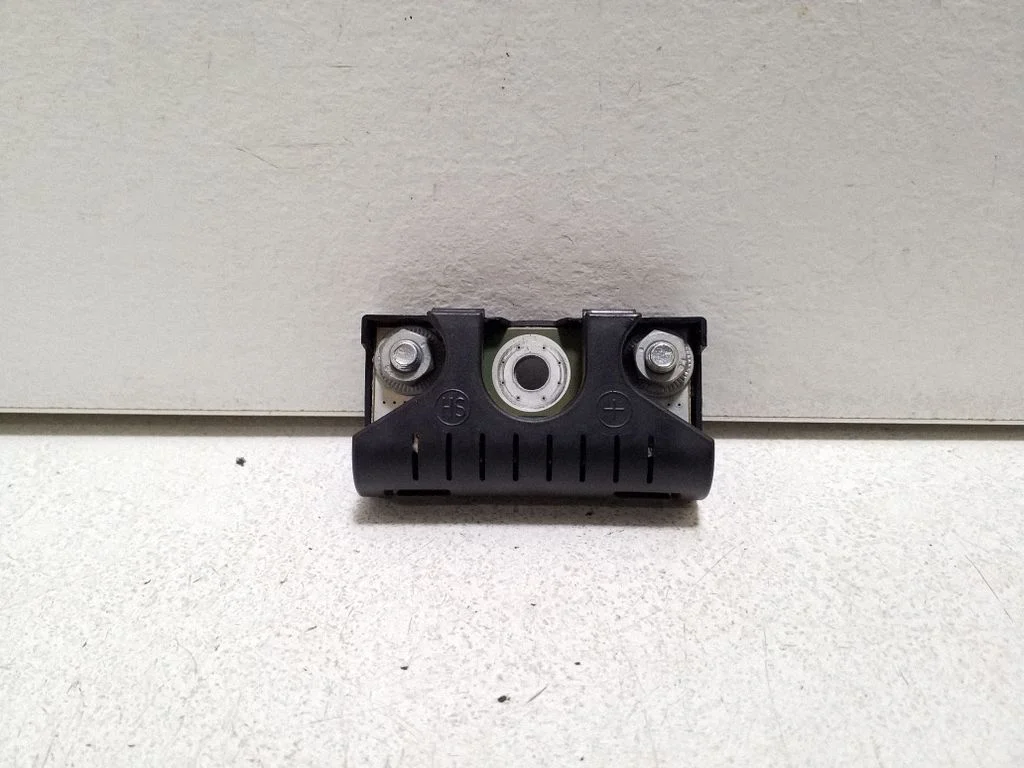 Filtras antenos