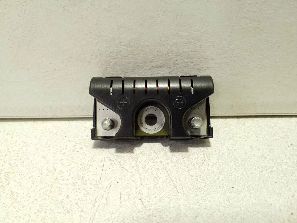Filtras antenos