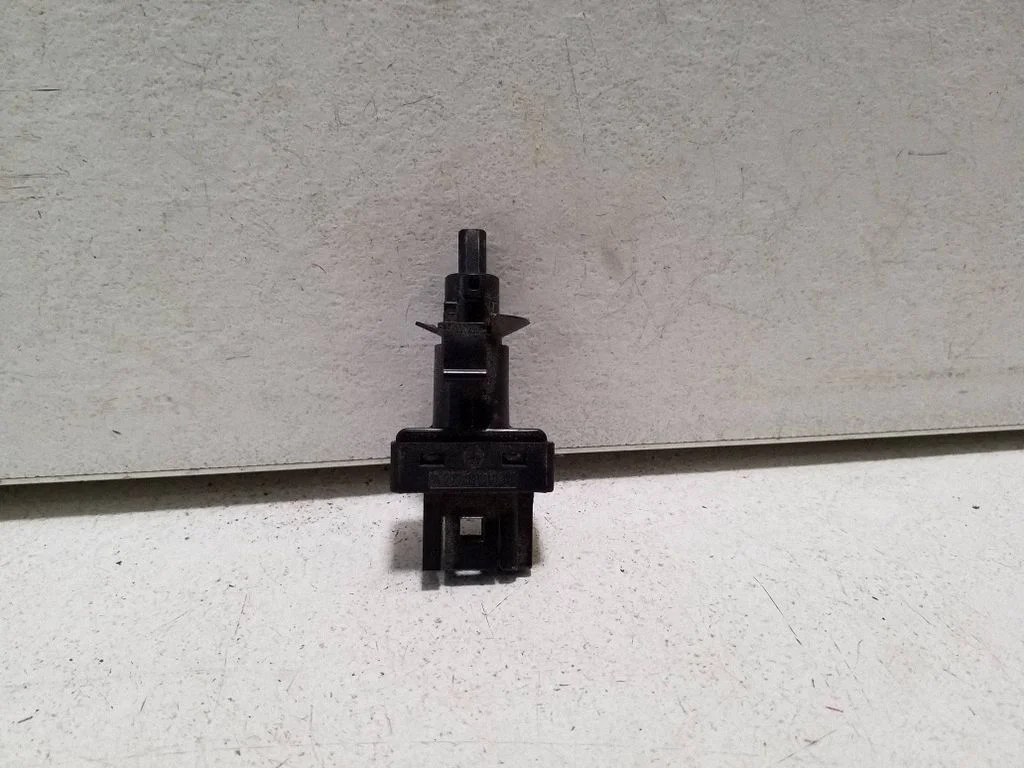 Clutch pedal sensor – Mercedes-Benz Vito Viano W447 (2014-)