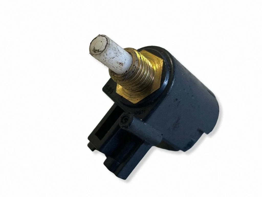 Clutch pedal sensor
