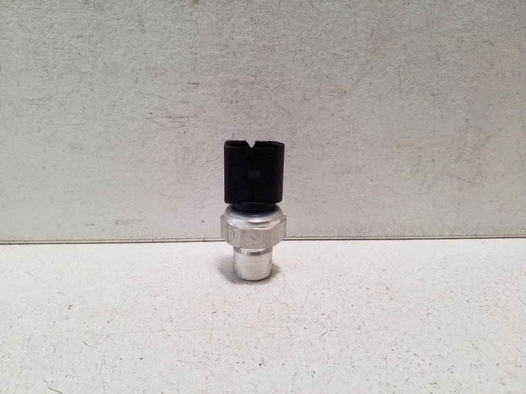 Air conditioning (A/C) pressure sensor 5Q0959126B – Skoda Fabia Mk4 (6VA) (2021-)