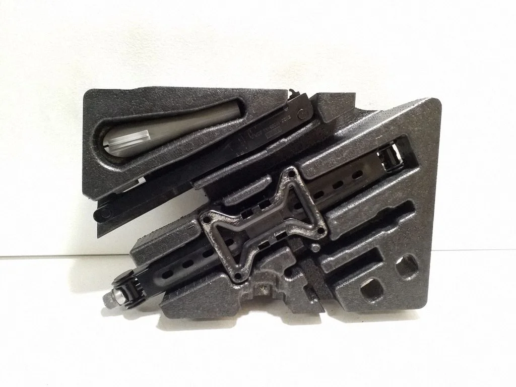 Tool set EM2C17080AA