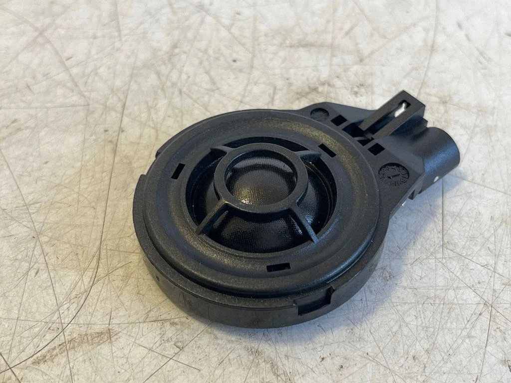 Front door high frequency speaker 8W0035399A