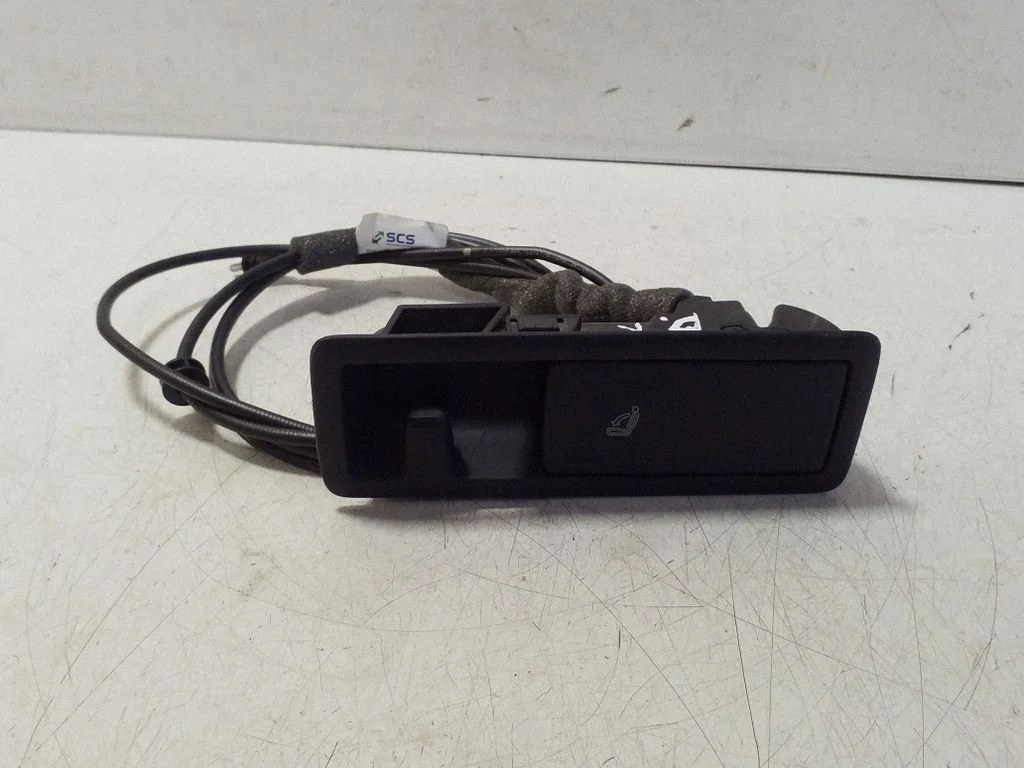 Seat back rest control lever/handle 5G0885671G