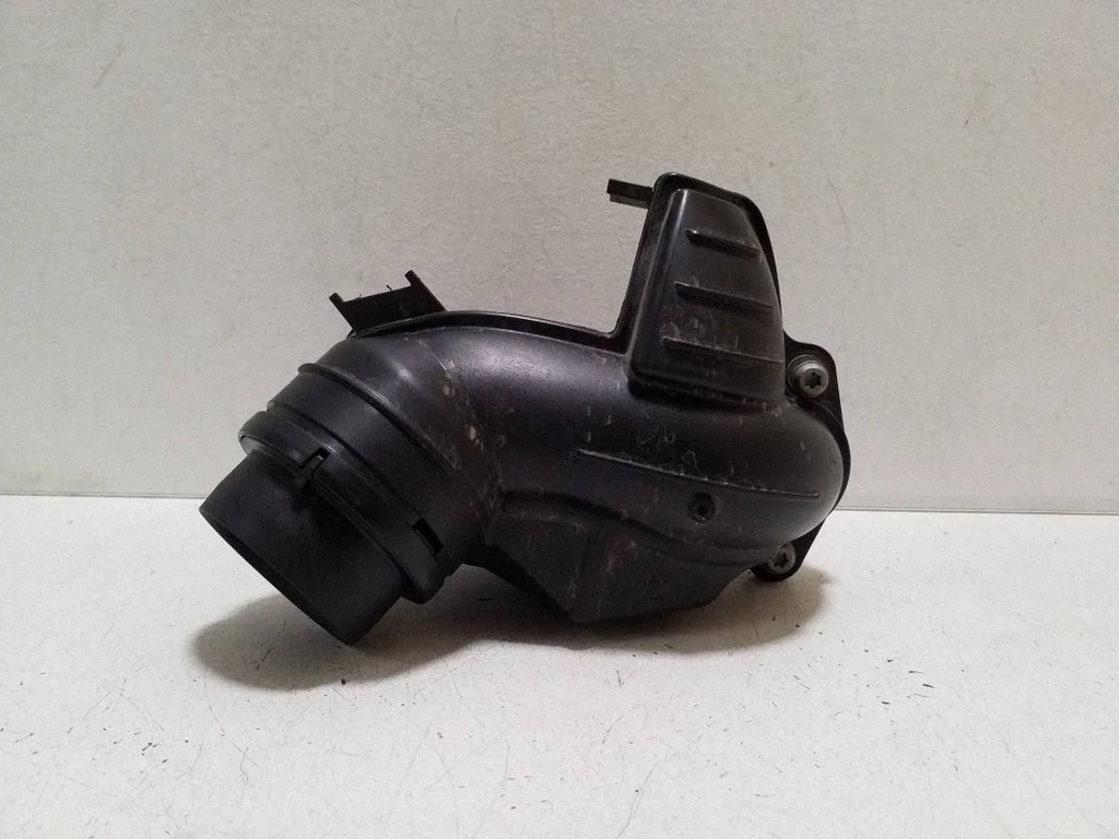 Intake resonator 05C129654A – Skoda Fabia Mk4 (6VA) (2021-)