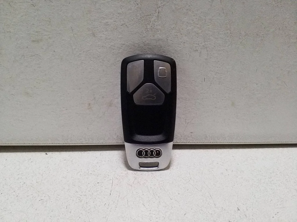 Ignition key/card 4M0959754CK