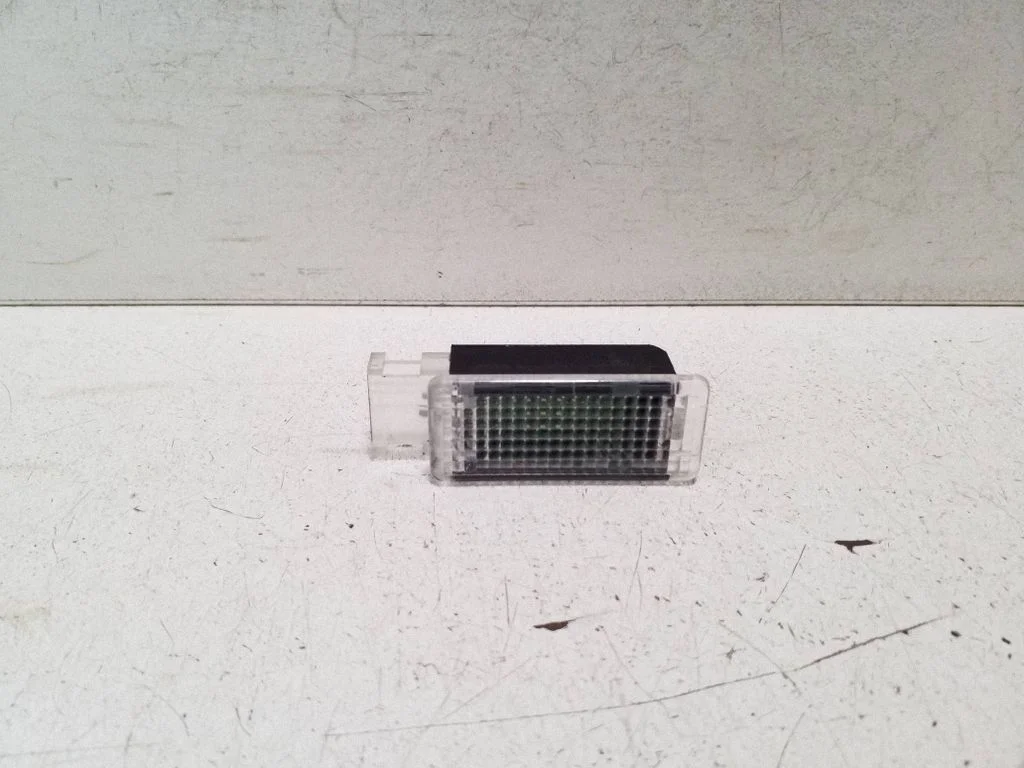 Muu salongituli 5G0947409