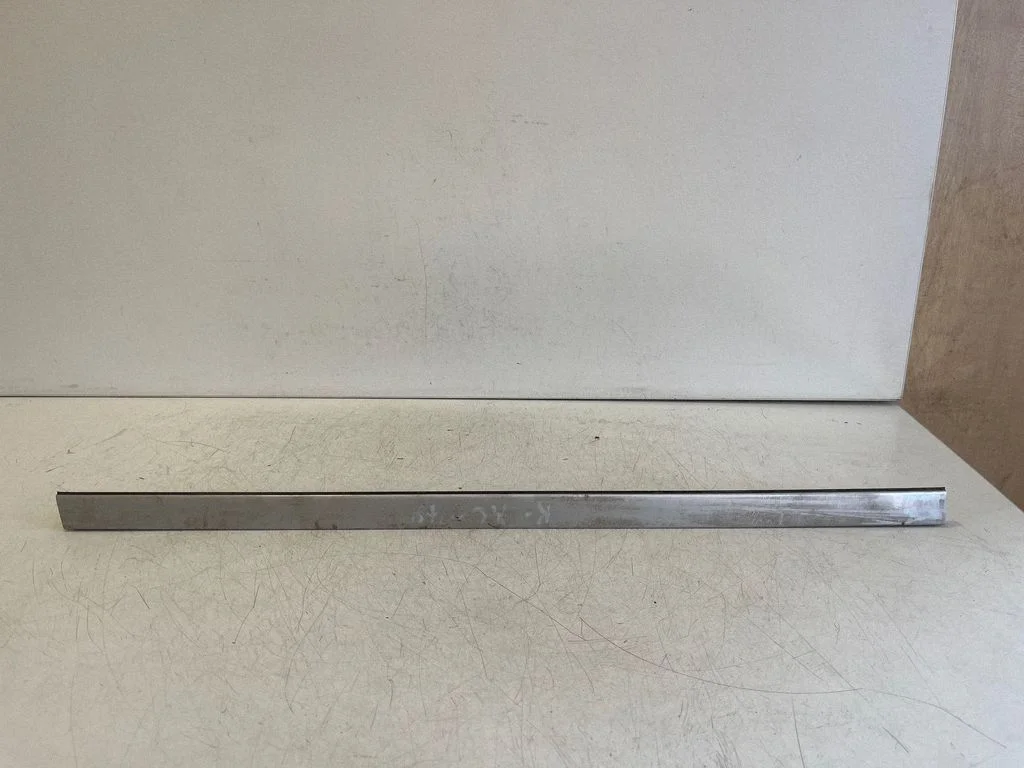 Roof trim bar molding cover 39992771 – Volvo XC70 (2005-2007)