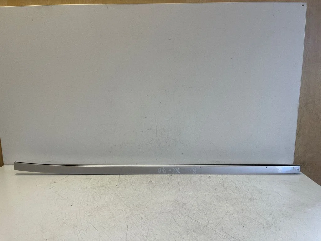 Roof trim bar molding cover 39992741 – Volvo XC70 (2005-2007)