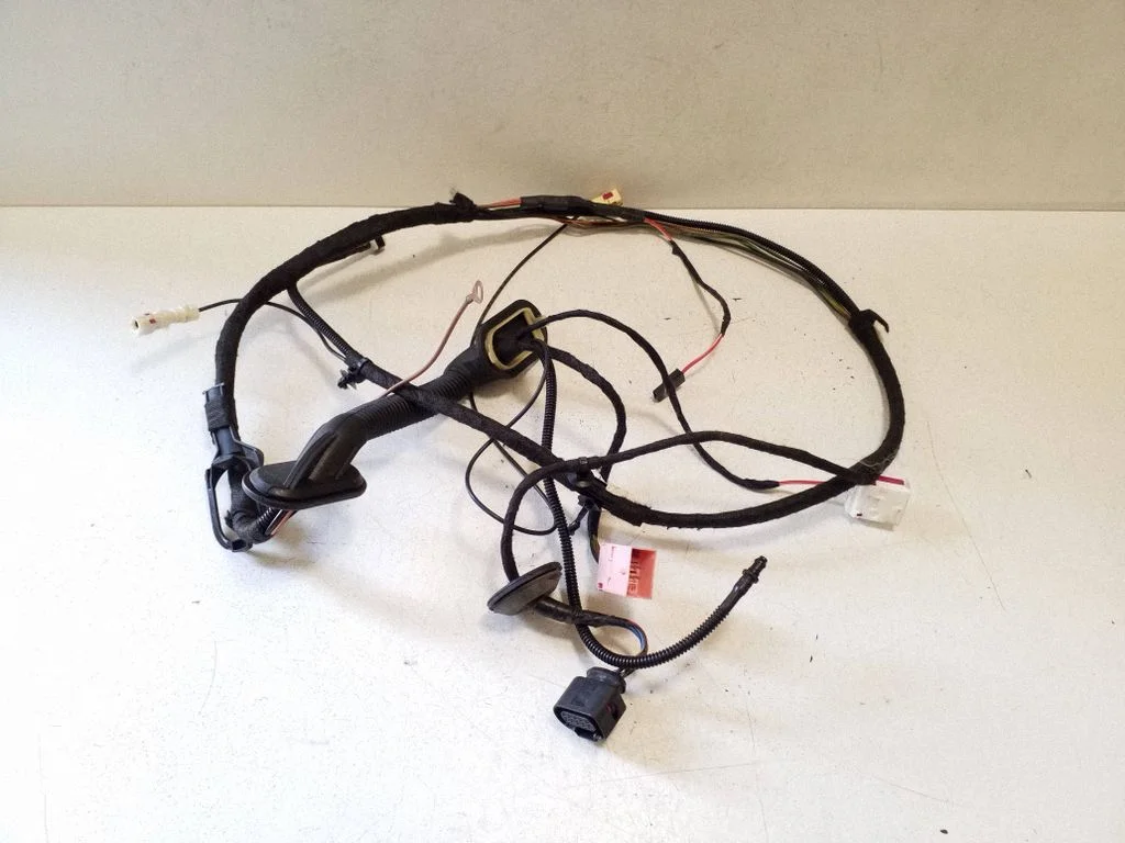 Tailgate/trunk wiring harness